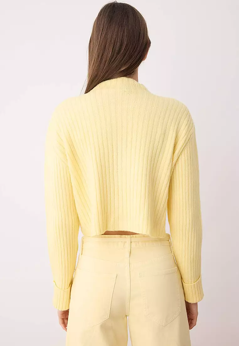 Yellow Crop Soft Textured Stand Collar Knitwear Cardigan