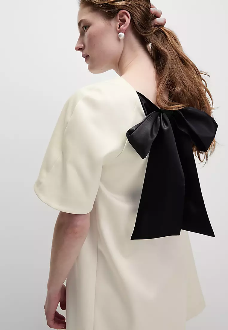 Bow Detail Round Neck Mini Shift Dress