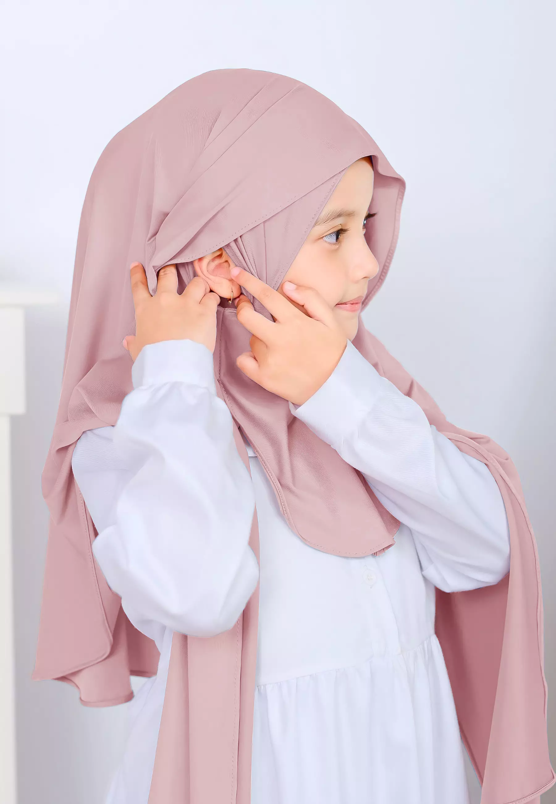 Hagia Curved Pashmina | Hijab Instan Anak | Kerudung Pashmina Inner Oval Anak - Flower Pink