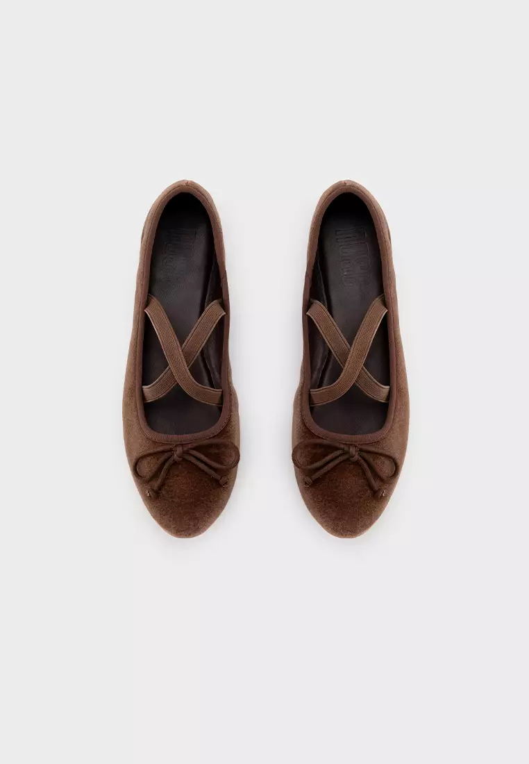 VELVET CRISS-CROSS STRAP BALLET FLAT