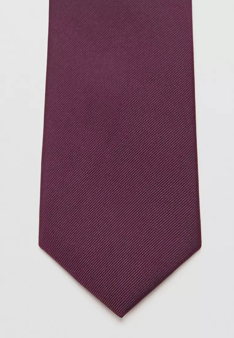 Smooth Micro-Structured Tie