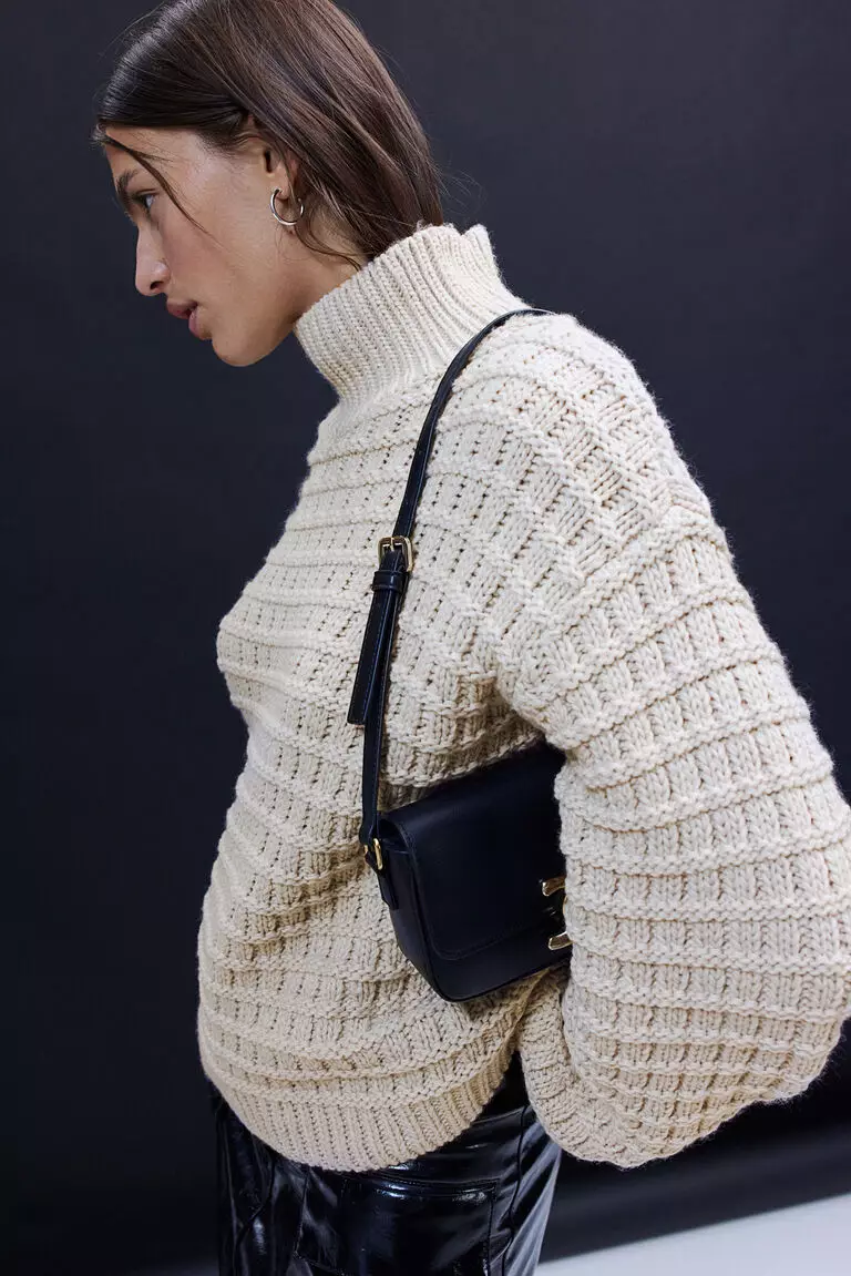 H&m store oversized turtleneck