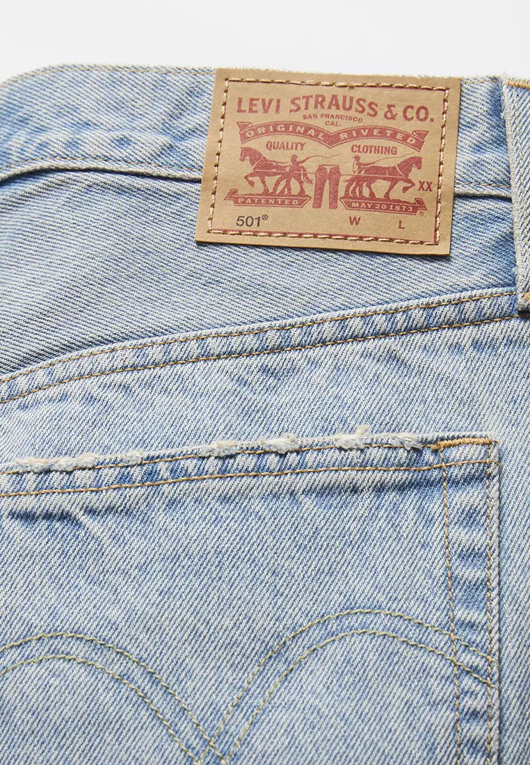 Levi's® Women's 501® Mid-Thigh Shorts (85833-0057)