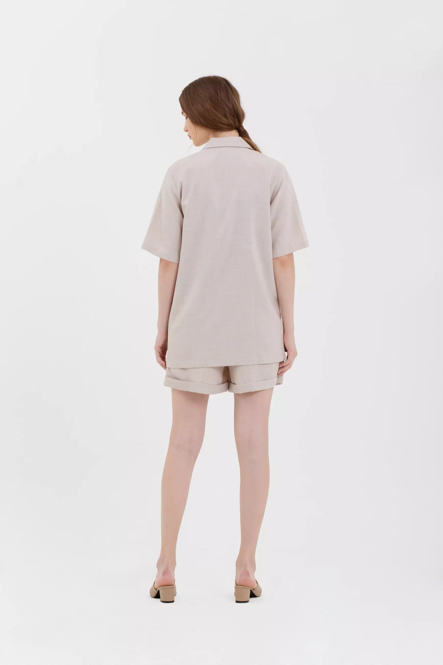 Blazer Wanita Anastasia Khaki