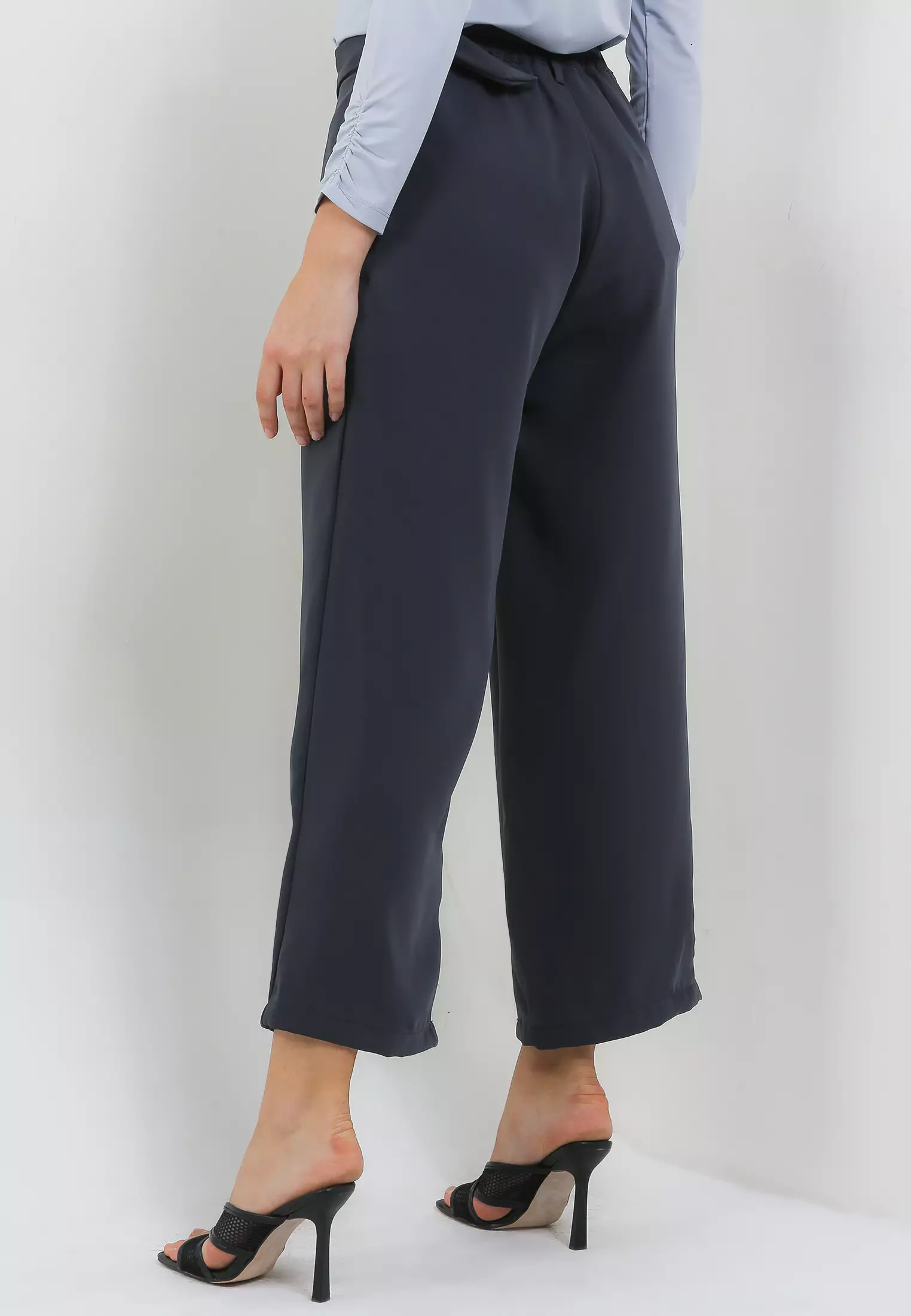 MFMW Uum Celana Panjang Kulot Dark Grey