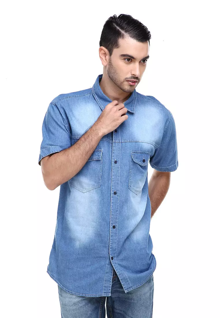 Dwan Baju Kemeja Pria Lengan Pendek Casual Shirt Two Pockets Material Jeans ORIGINAL - Blue