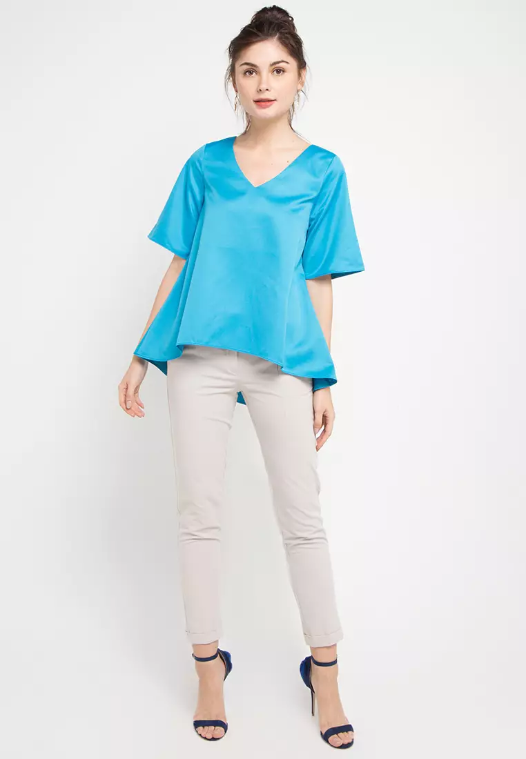 Floy Rear Blouse Model