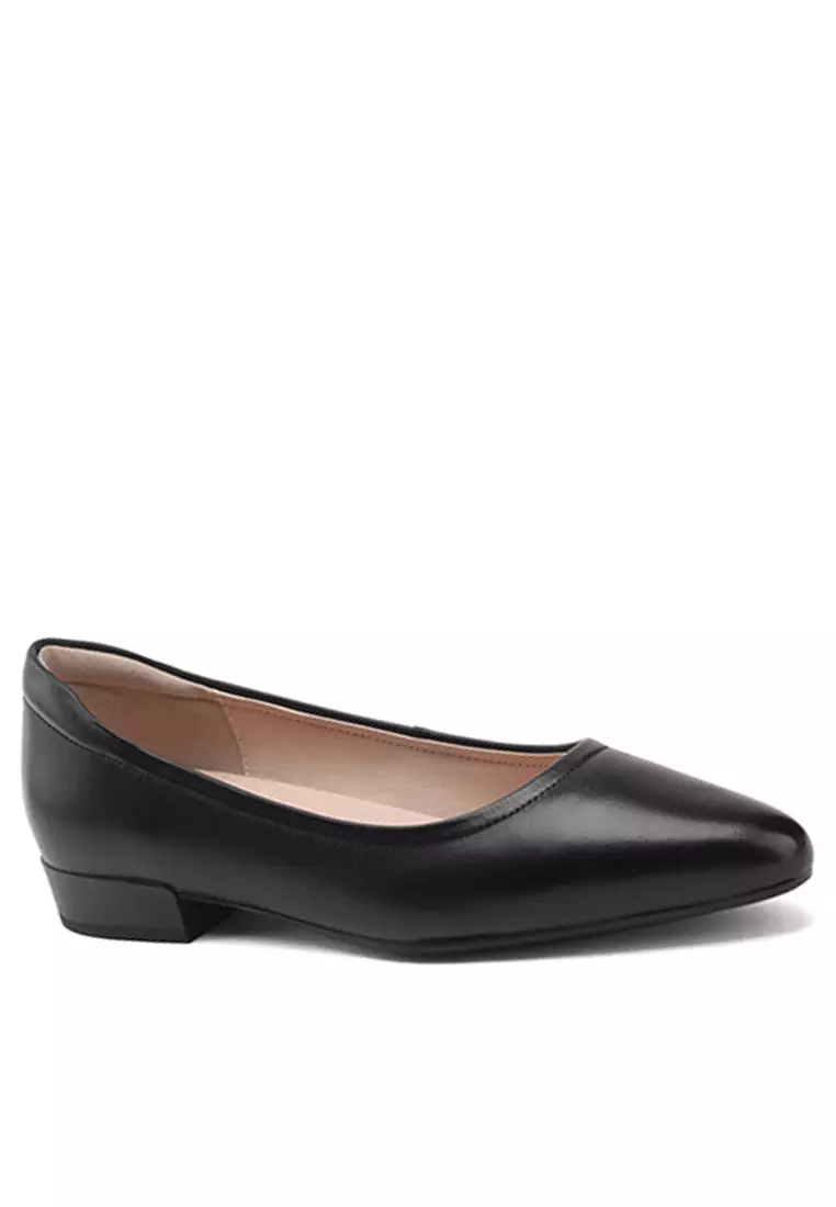 Discount on Twenty Eight Shoes  shoes - SKU: 1.5cm Grain Leather Uniform Pointy Pumps Aa8116