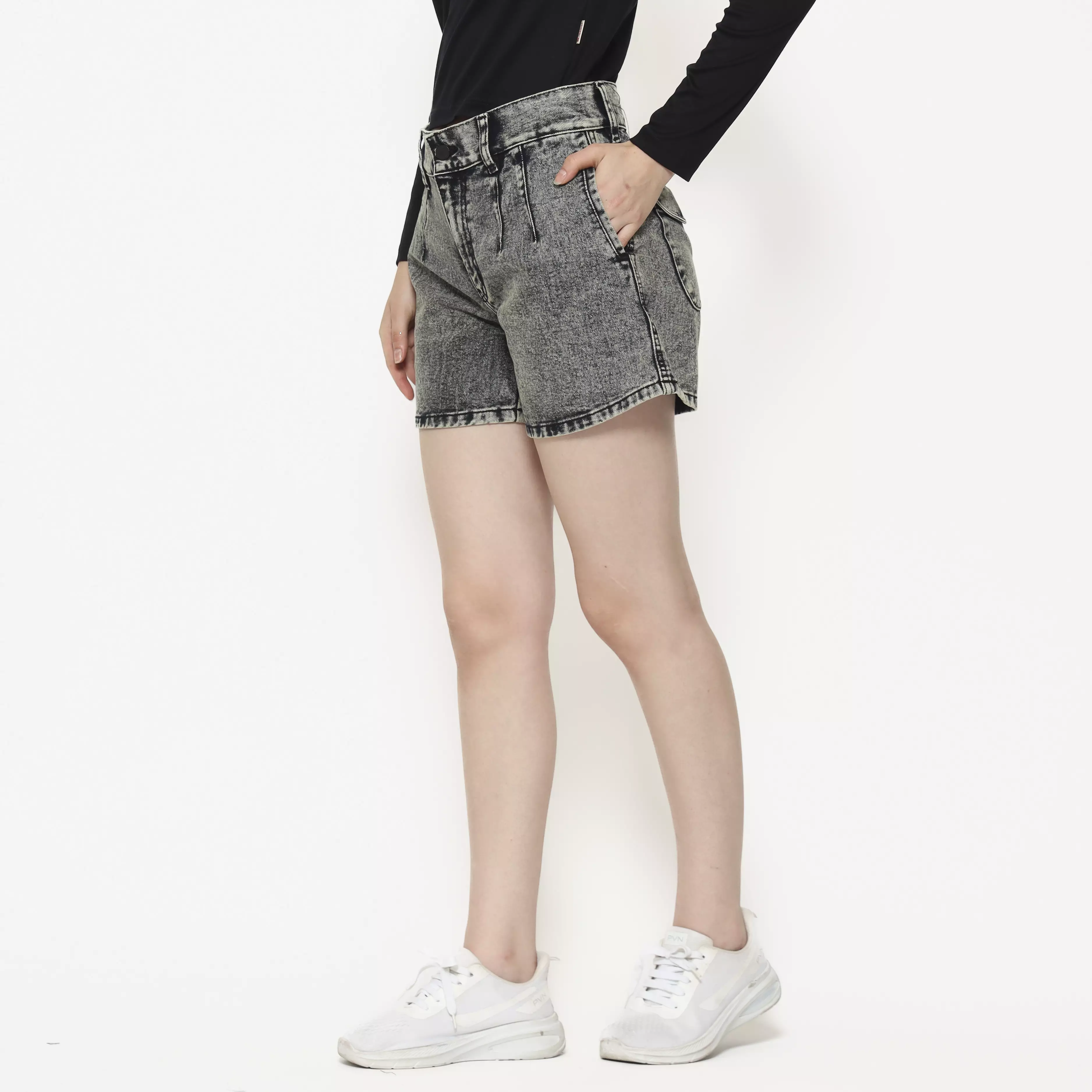 Insight Celana pendek denim Wanita Not So Devil  Planet Surf