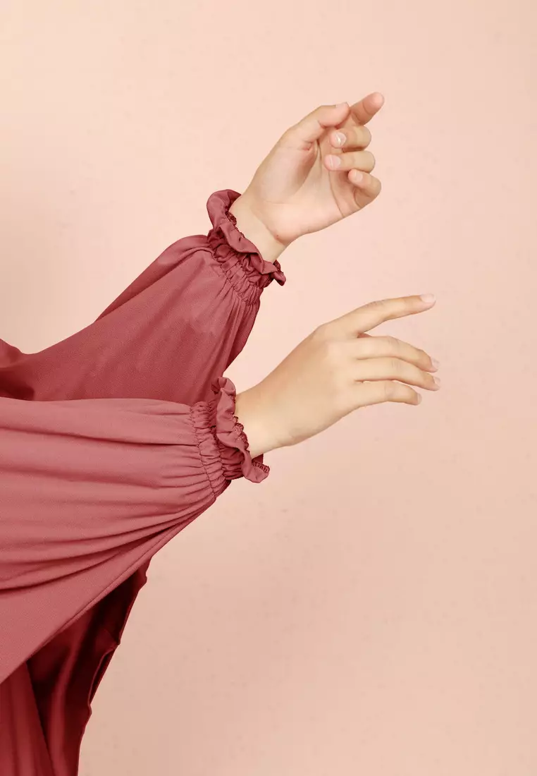 Cotton Bee - Halwa Bergo Lengan | Hijab Instan Syari - Red Velvet