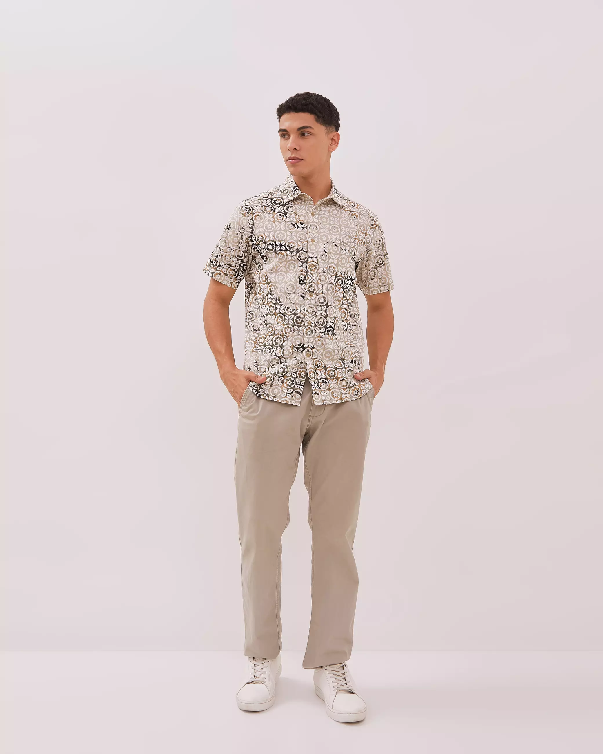 AMK Kemeja Motif Pria Lengan Pendek SHP Lamar Ss Brown