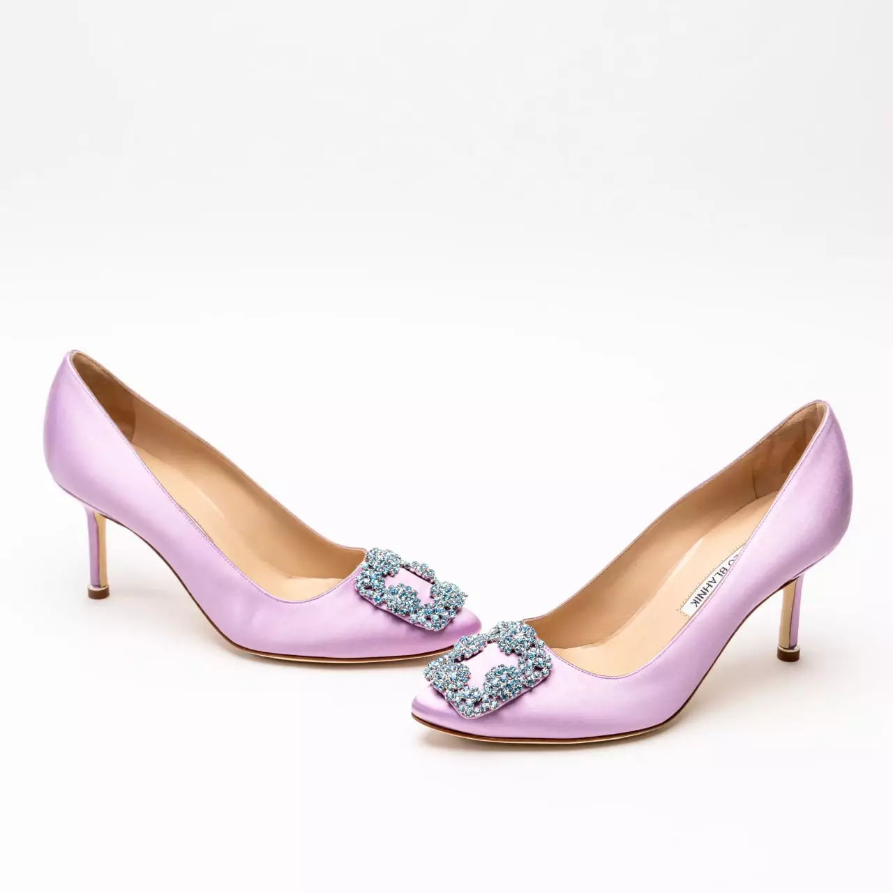 Hangisi 5 hot sale satin pumps