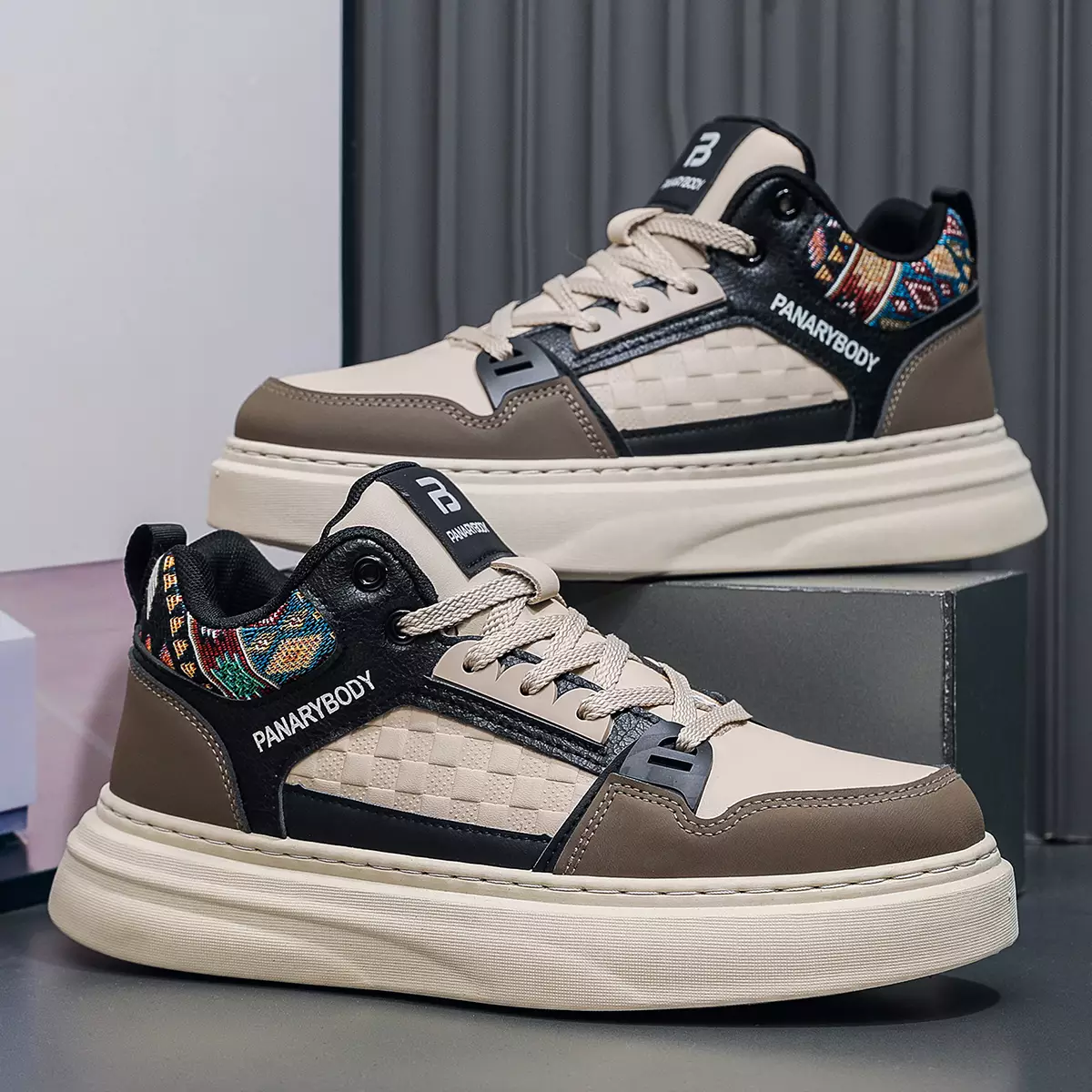 Sepatu Sneakers Pria Casual Kekinian Fashion Sepatu Cowok Motif Batik QNK888