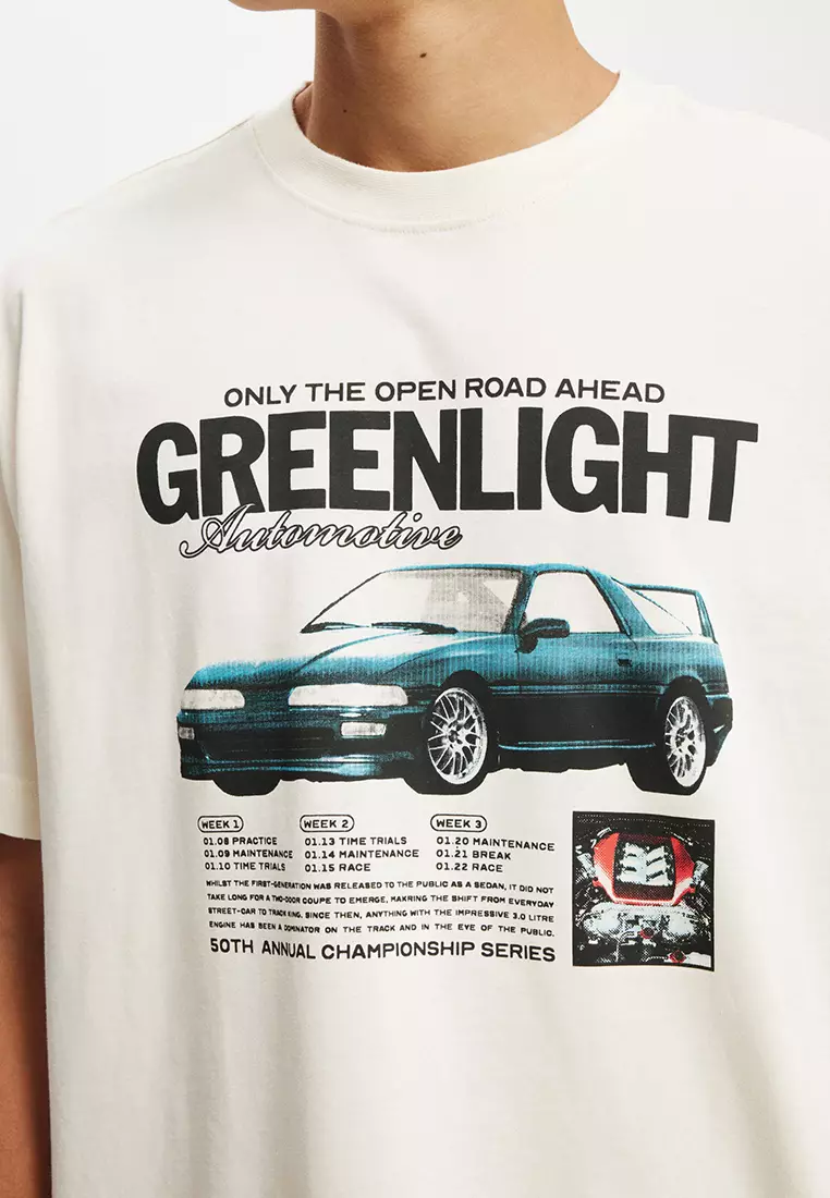 Box Fit Graphic T-Shirt