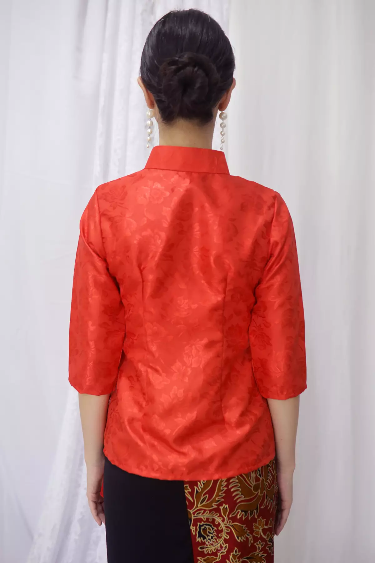 Devika Jaquard Merah Kebaya Janggan