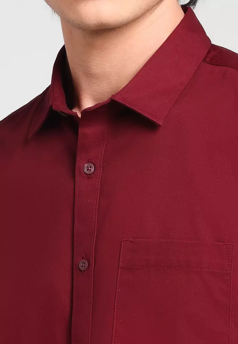 MANZONE - Kemeja Lengan Panjang Pria Maveric 06 Comfort Fit - Maroon Warna Maroon