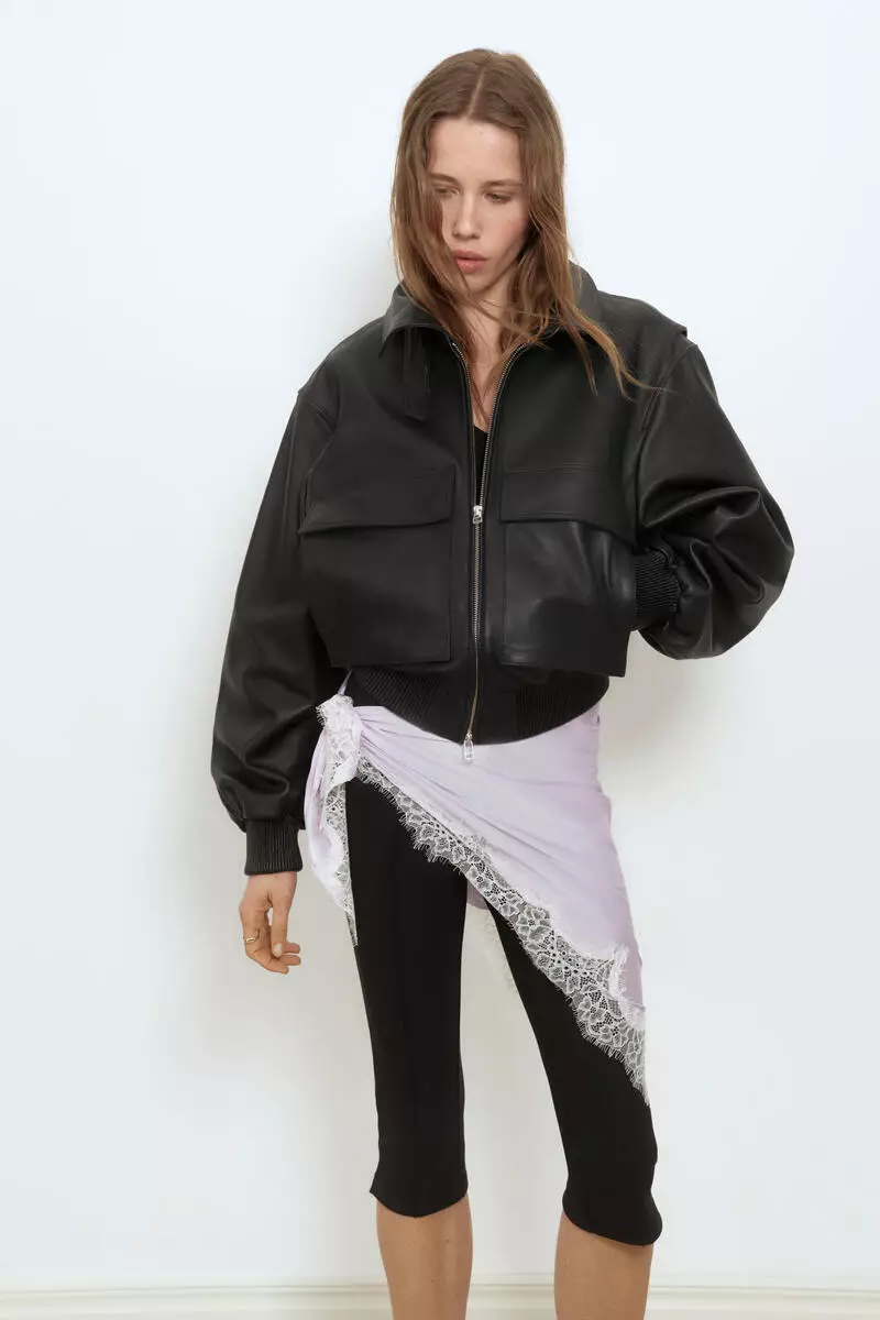Lace-trimmed triangle scarf