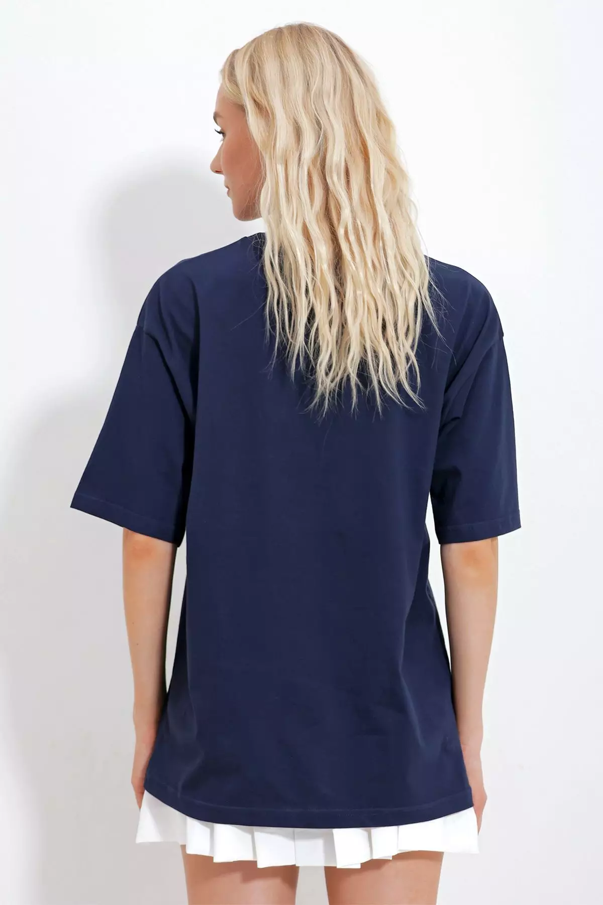 Women's Navy Blue Crew Neck Oversize Pearl and Stone Embroidered T-Shirt