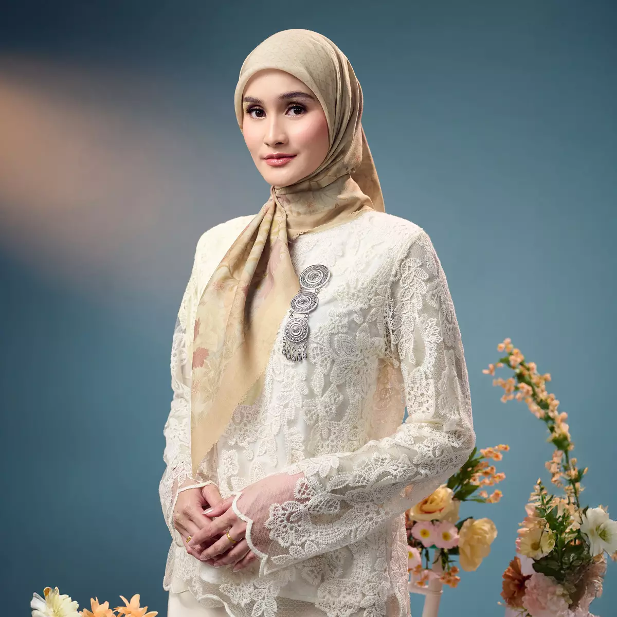 [INCLUDE HARD BOX] ZM Zaskia Mecca - Scarf Bunga Pertiwi Edisi R.A Kartini Nude | Material Voal Alaska Premium | Hijab Motif Segi Empat