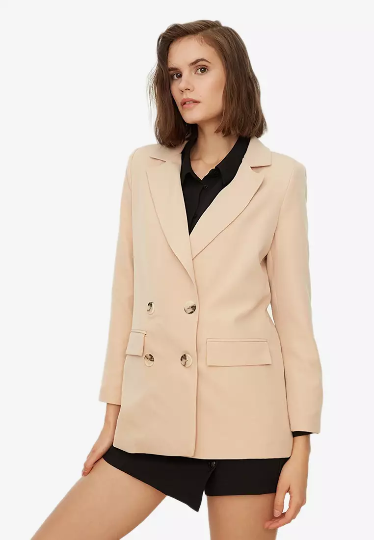 Button Detailed Blazer