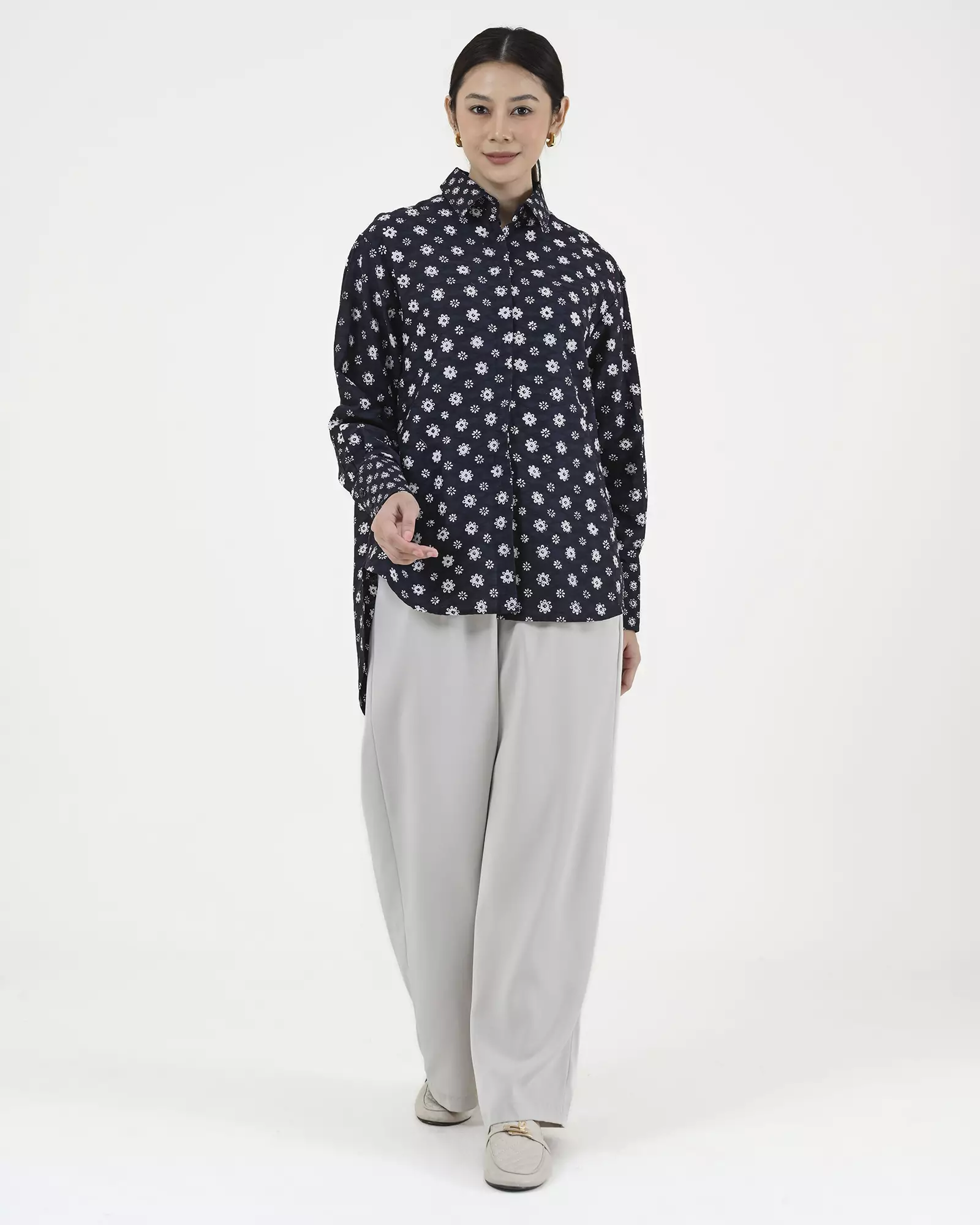 Geulis.id NANDINI SHIRT - Black