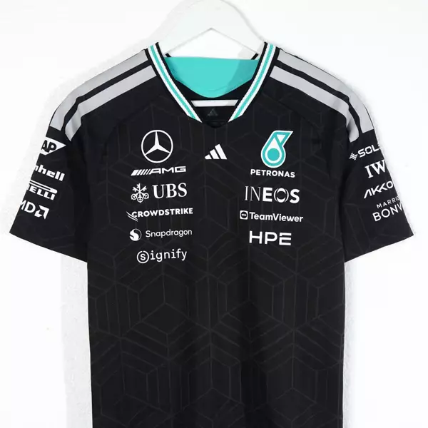 Kaos F1 FORMULA ONE PETRONAS MERCEDES AMG BLACK DRIVER 2026 TSHIRT 100% ORIGINAL