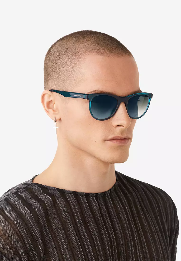 HAWKERS Navy Blue Indigo Trail Sunglasses For Men And Women, Unisex. Official Product Designed In Spain