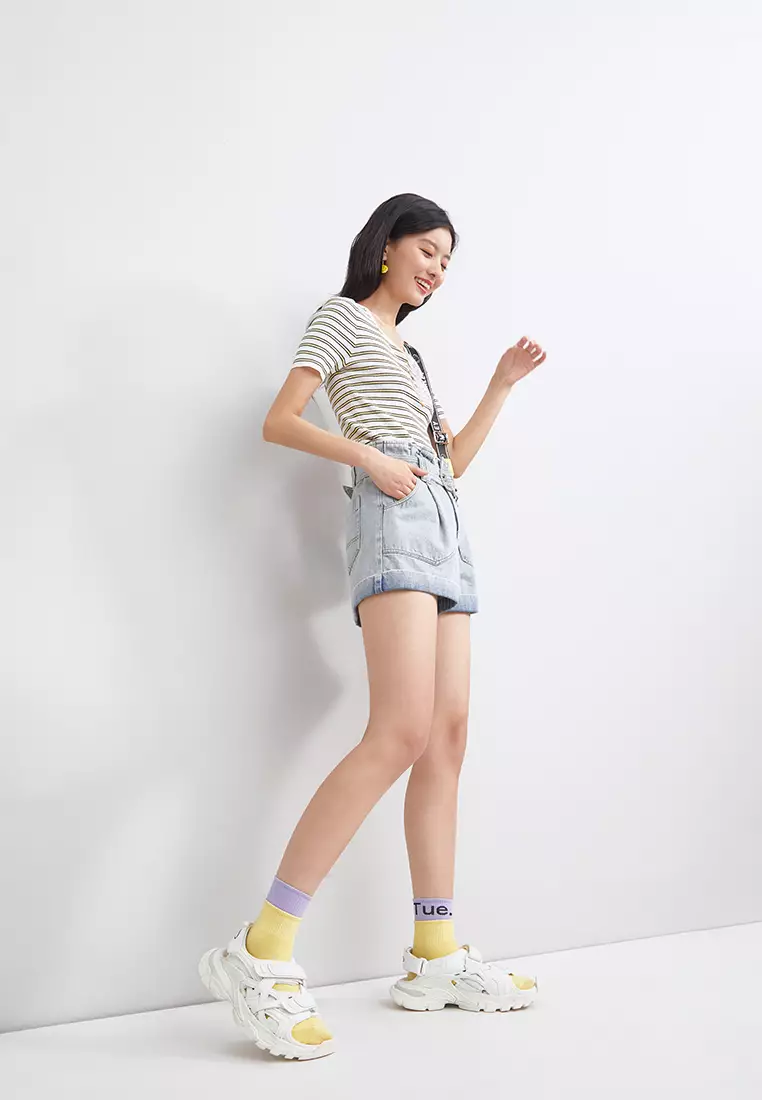 Loose Cuff Light Washed Denim Shorts