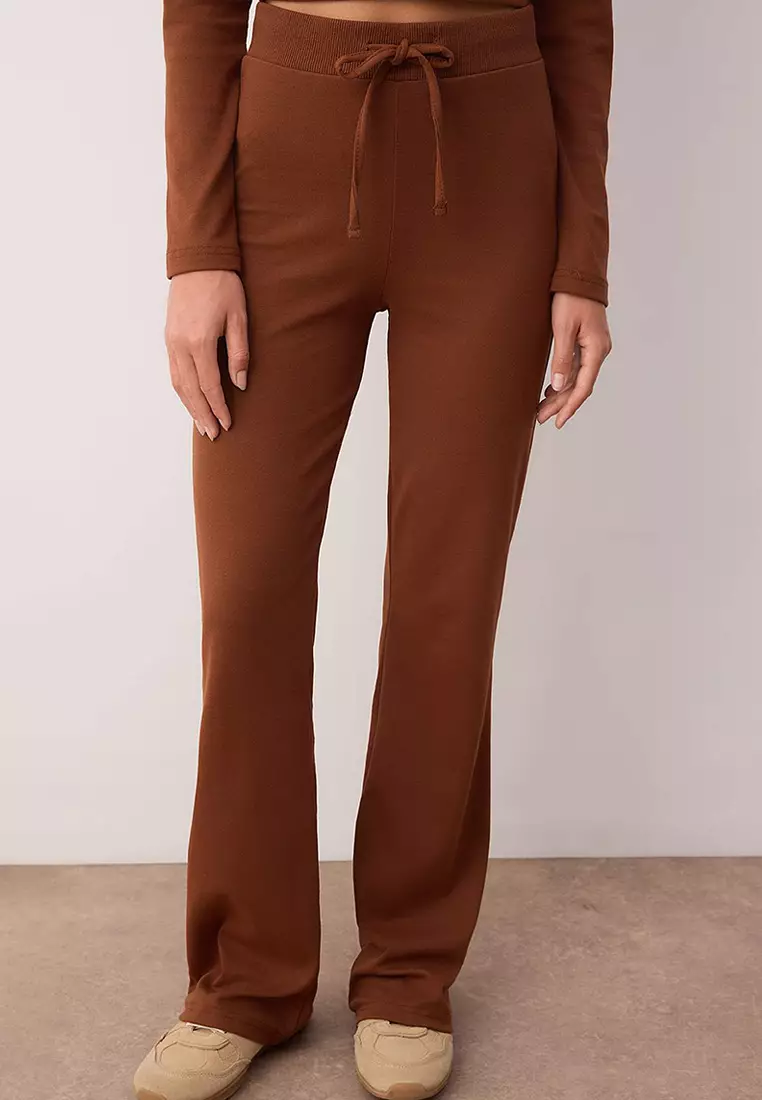 Brown Slim/Fitted Stretch Knitted Bottom Top Suit