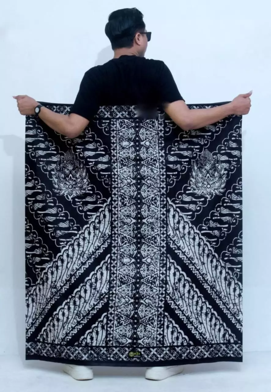 Sarung Batik Kumarang Putih Premium MR