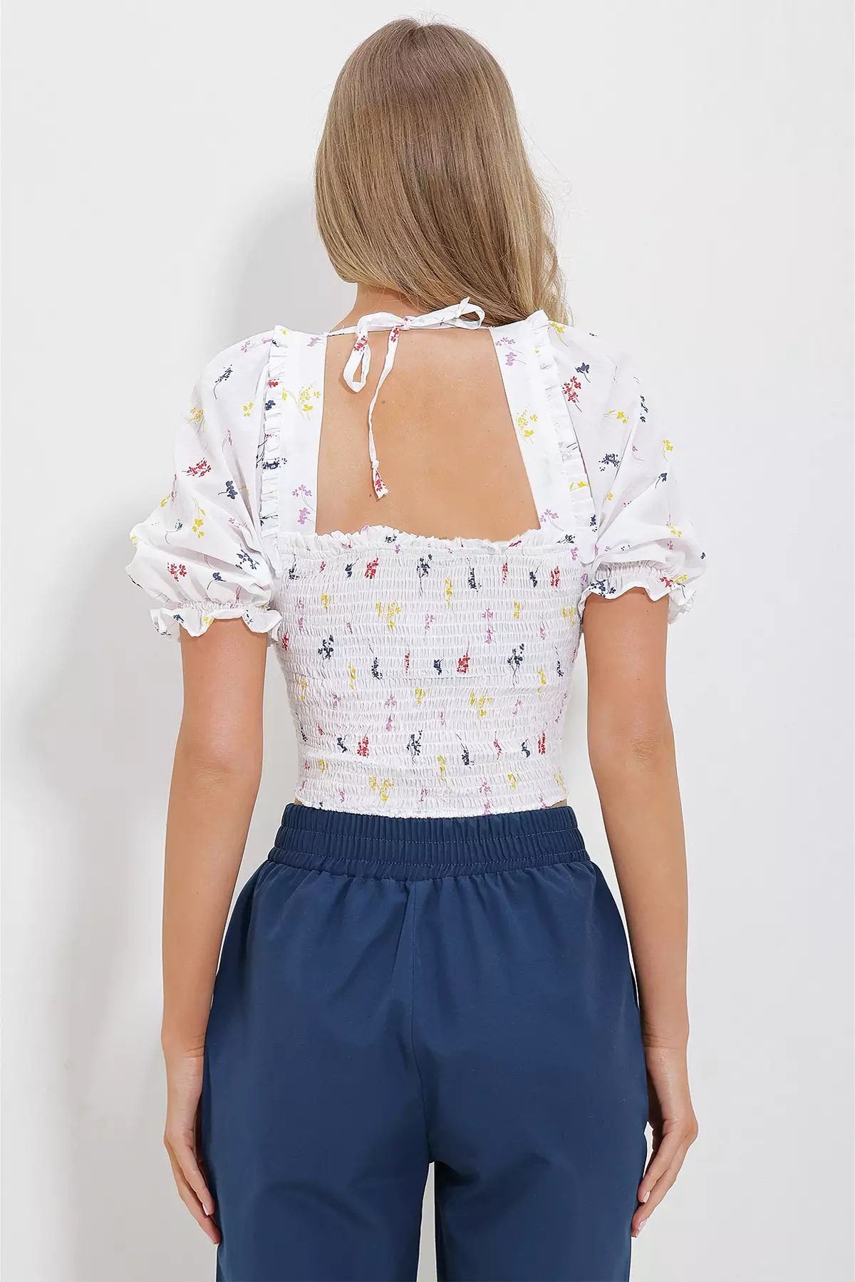 Patterned Square Neck Crop Blouse