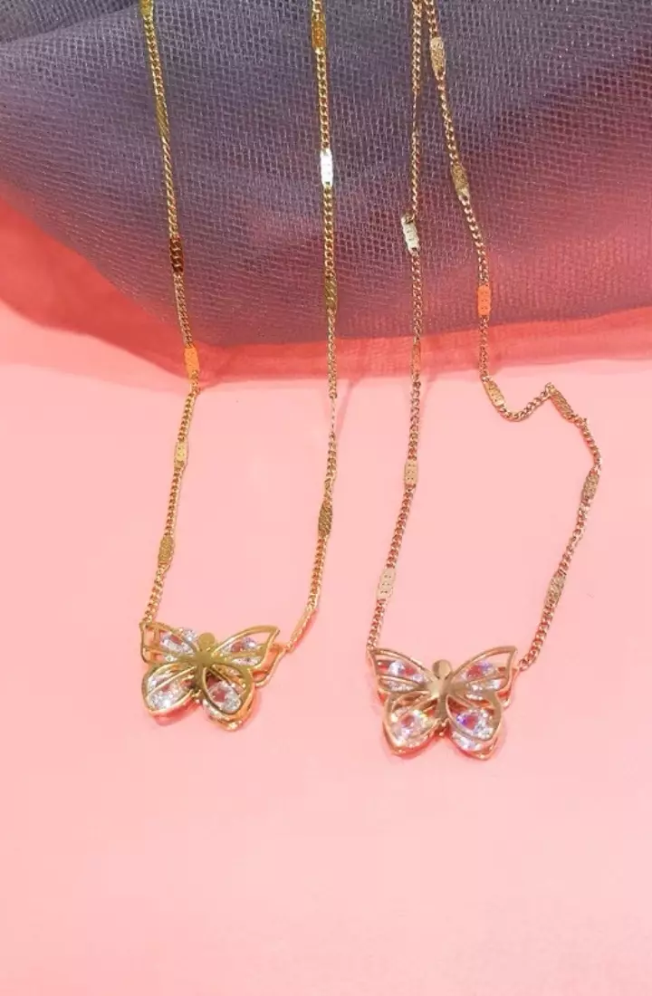 Angelette Butterfly with Zirconia Wings for Flower Pendant Chain Necklace in Gold