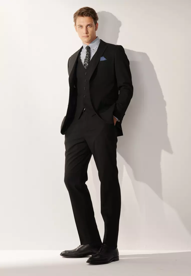 基本款黑色修身西裝褲