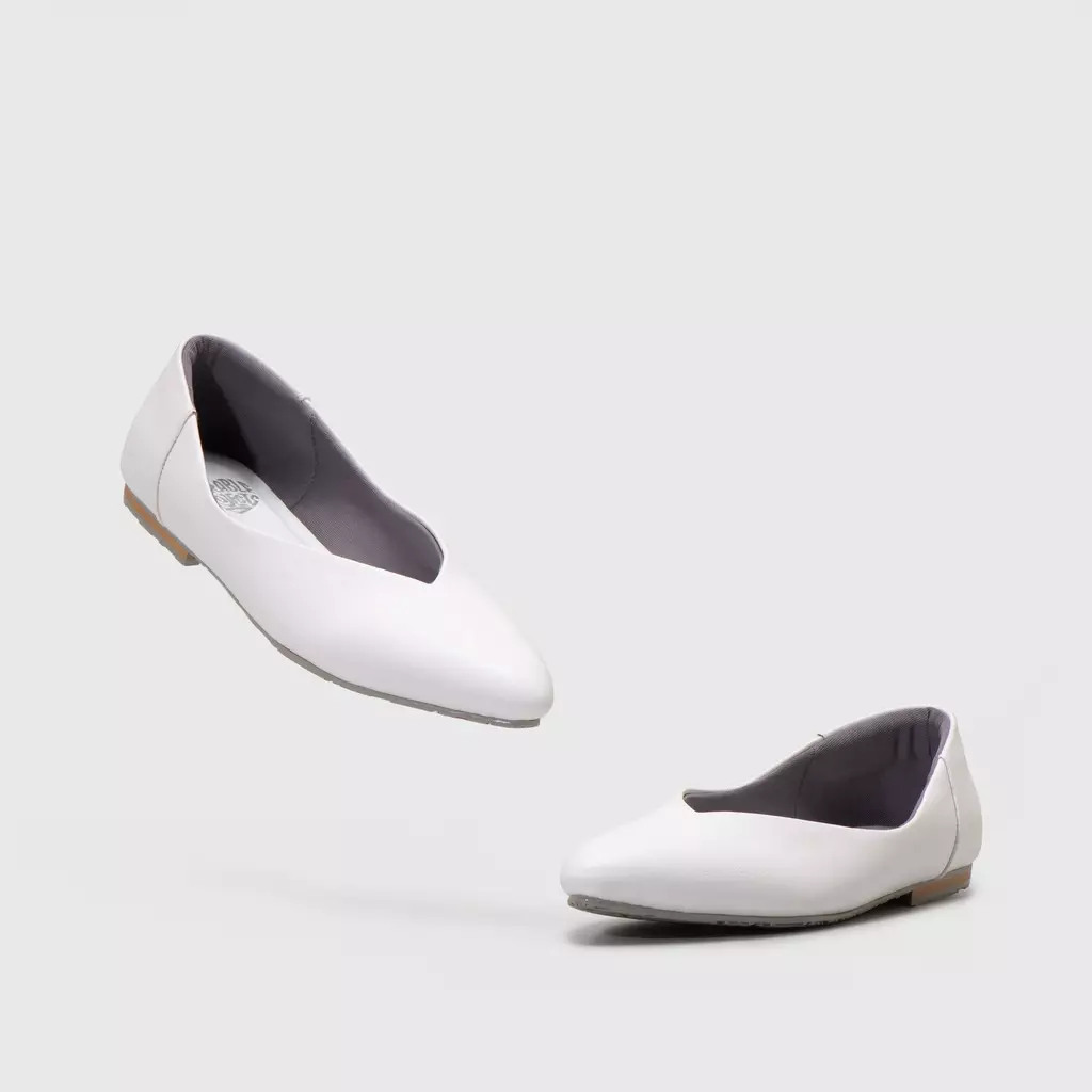 Alani Flat Shoes White