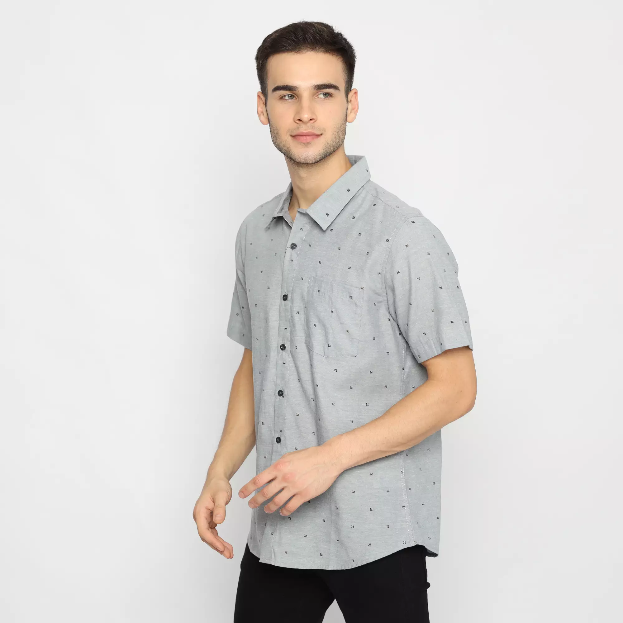 Platini Kemeja Pria Motif Lengan Pendek Abu 132040