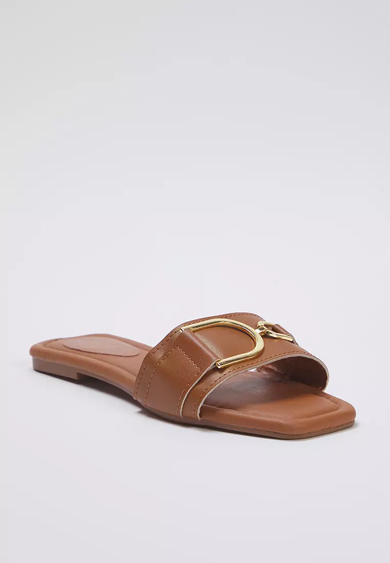 Metal Accessory Detailed Sandals
