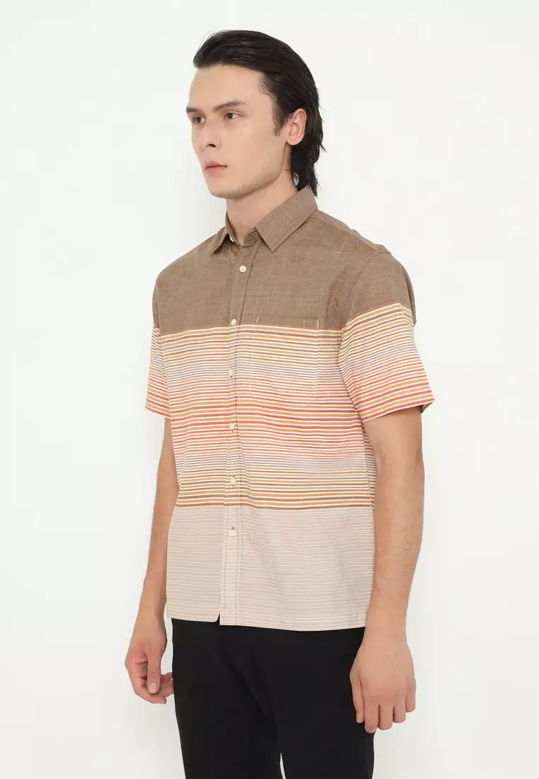 POLICE Kemeja Border Printing Regular Fit Pria