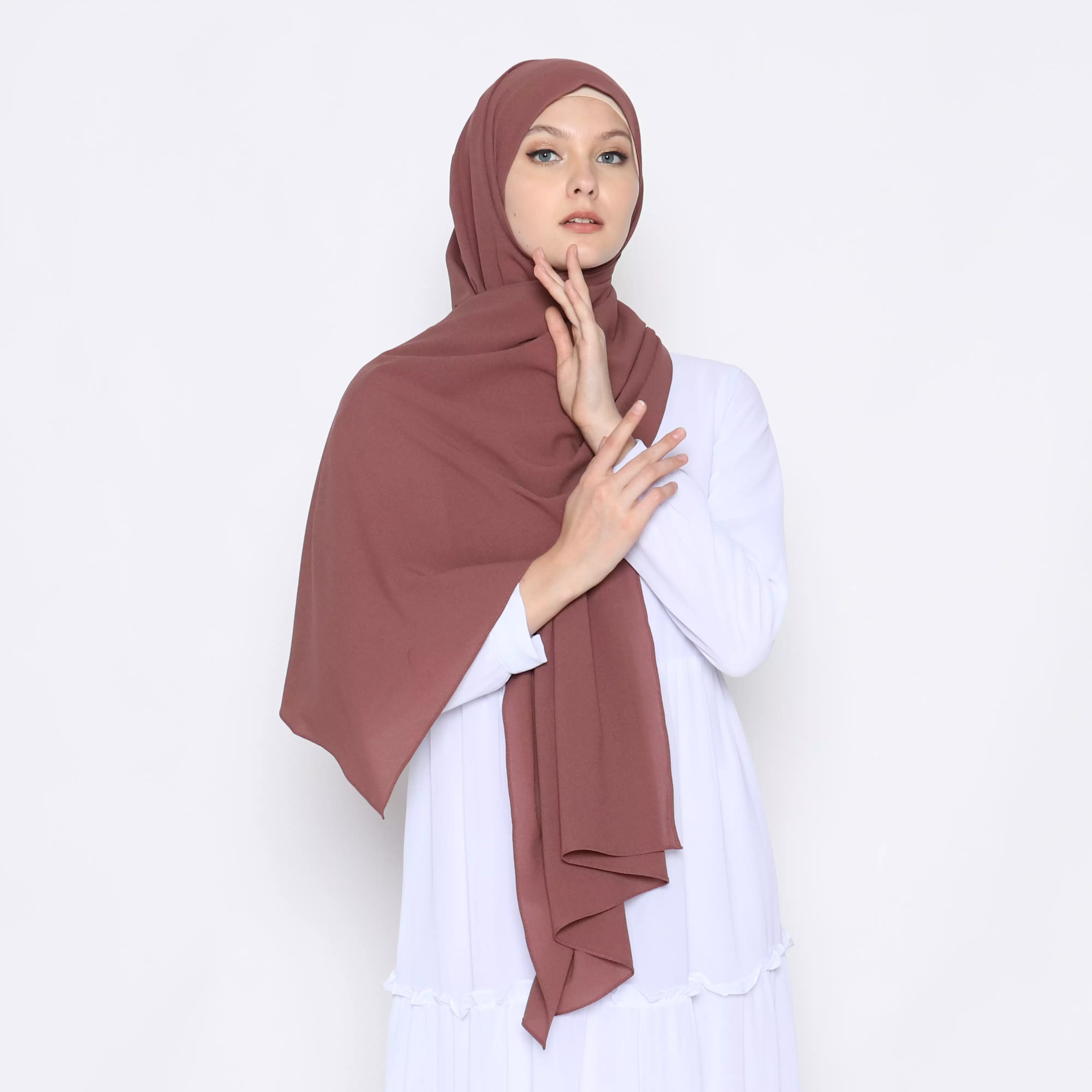 Pasmina Diamond Jahit Tepi Brownies
