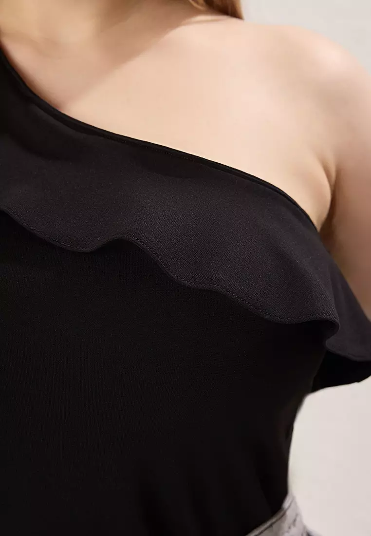 Black Bodycone Fitted Ruffle Knit Plus Size Blouse TBBSS25AF00079