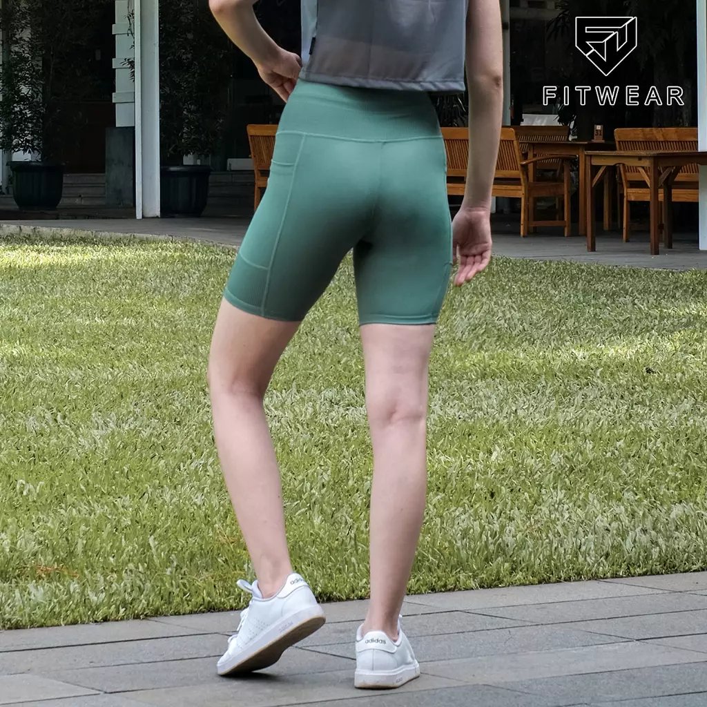 Fitwear Legging / Celana Pendek Olahraga PHARITA POCKET TIE - PARIS GREEN TIE