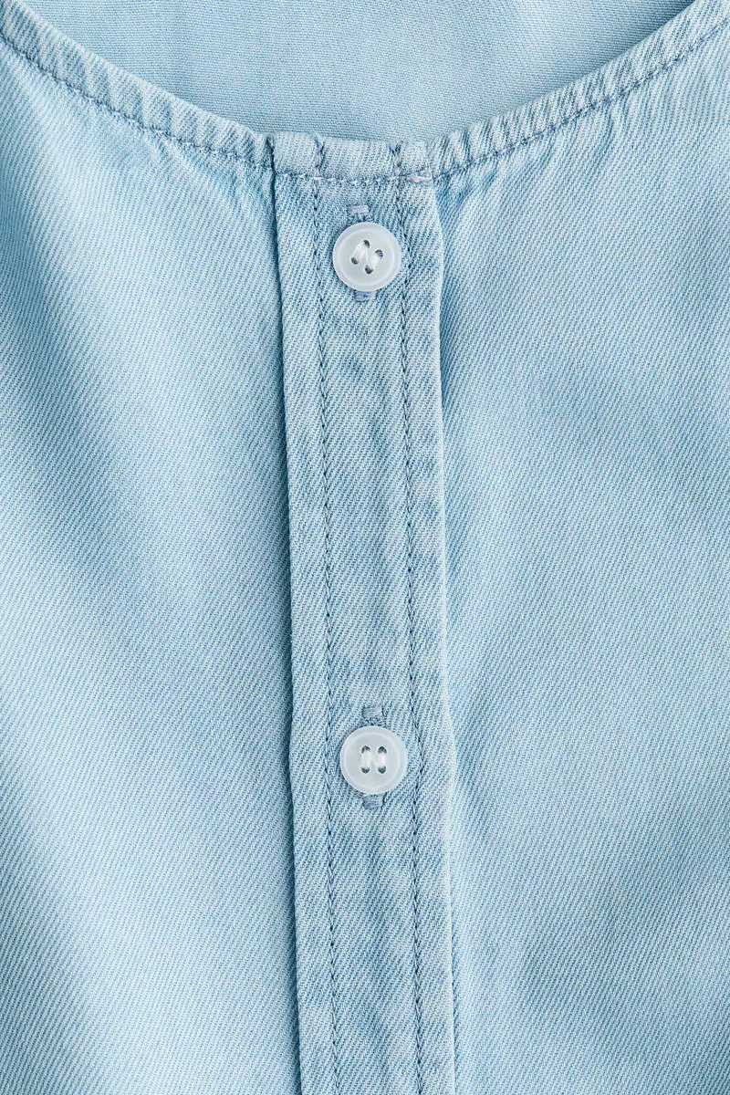 Balloon-sleeved denim blouse