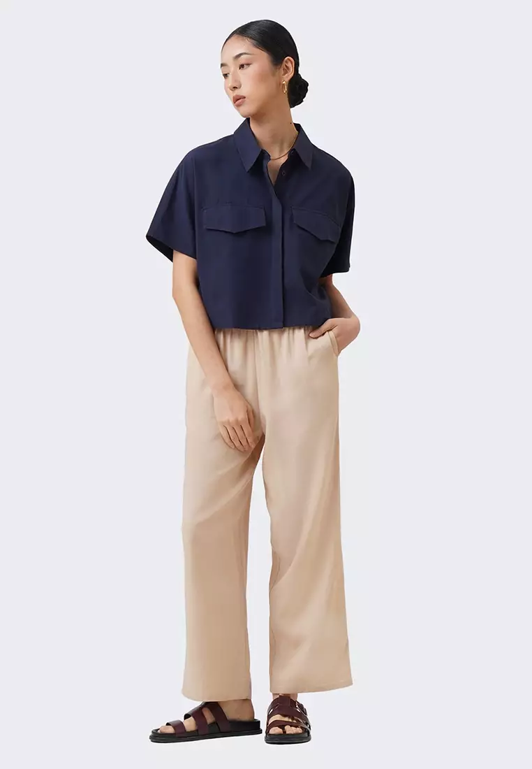 Women's Cropped Triangle Flap Pockets Shirt