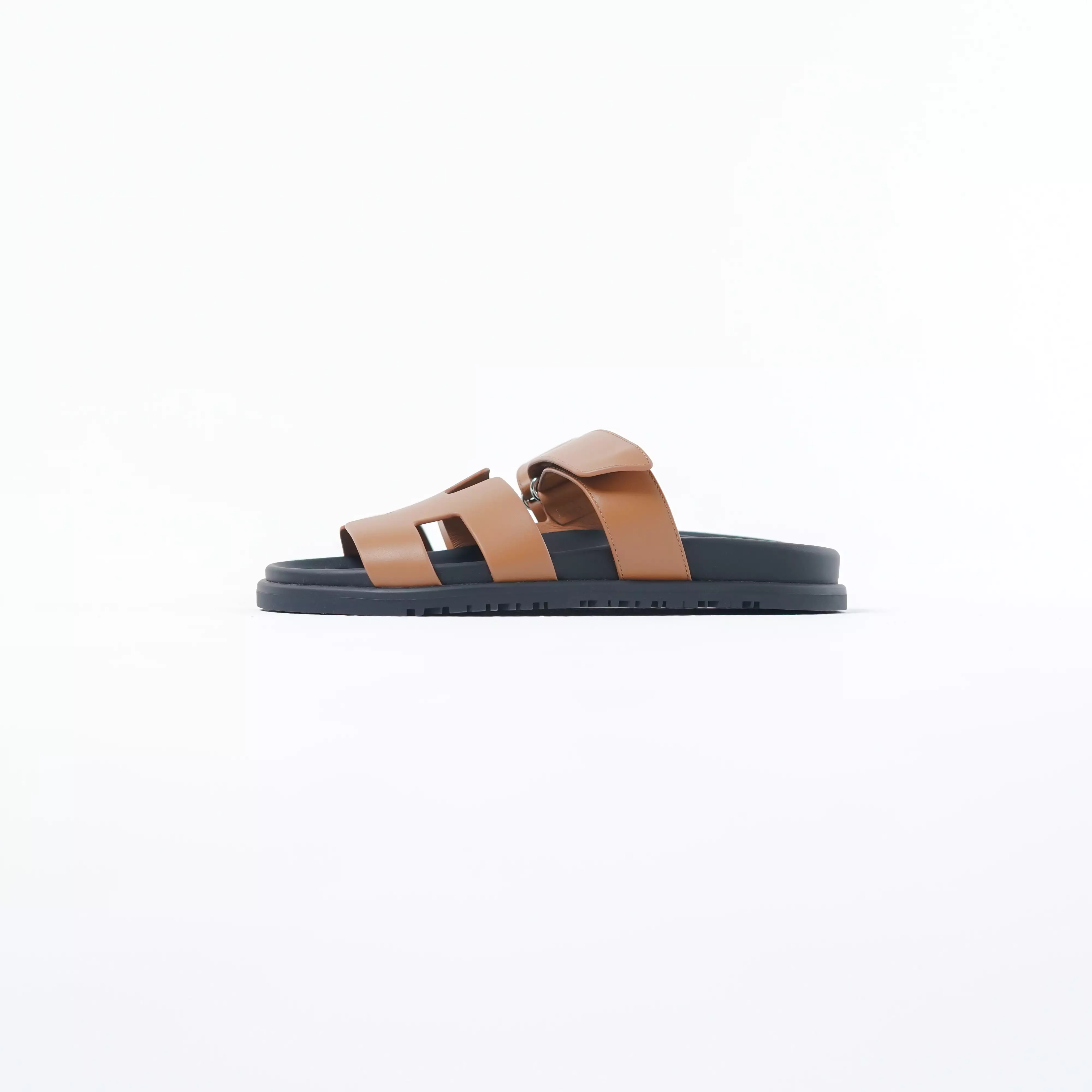 Sandal HERMES CHYPRE BLACK BROWN GOLD SANDAL 100% ORIGINAL