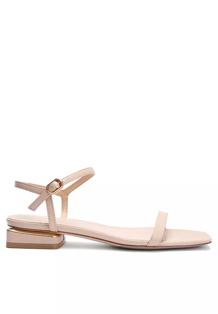 Mens flip flops with heel strap top
