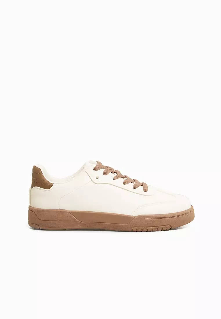 Discount on CLN  shoes - SKU: Alohi Lace-Up Sneakers