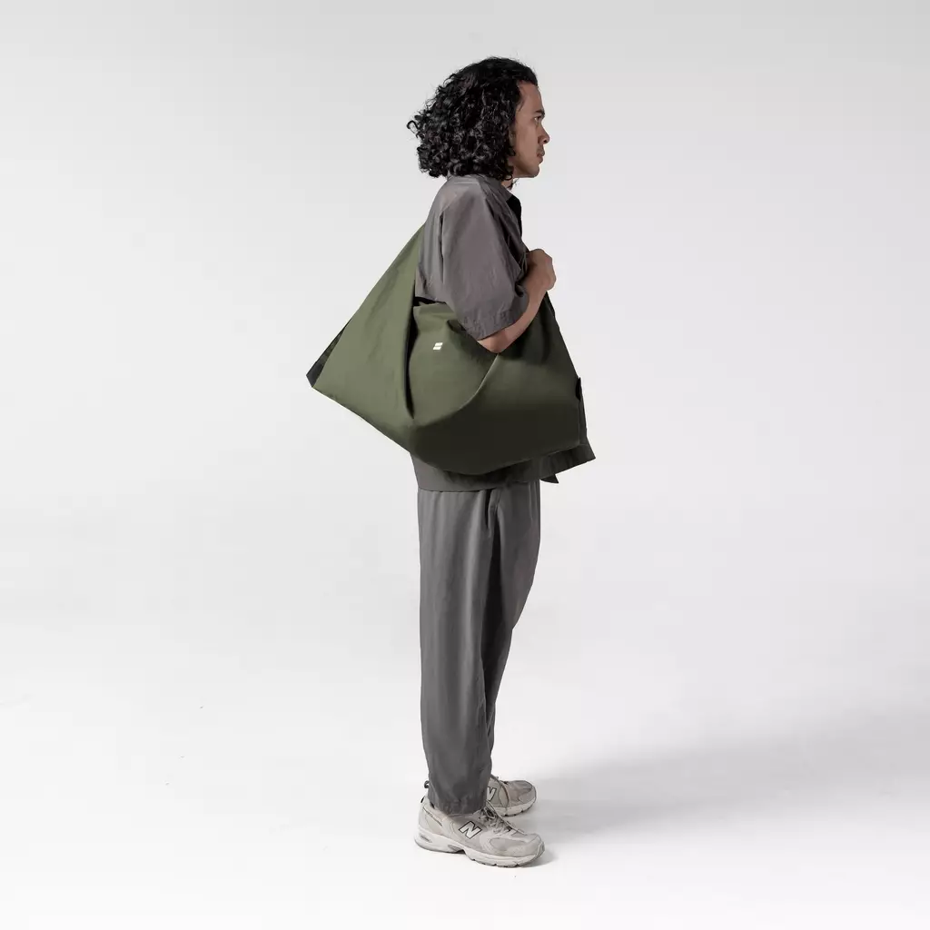 Audagami 1.1 Tasuki Bag Tas Selempang Travel Kerja Kuliah Ringan Stylish 35L - Olive