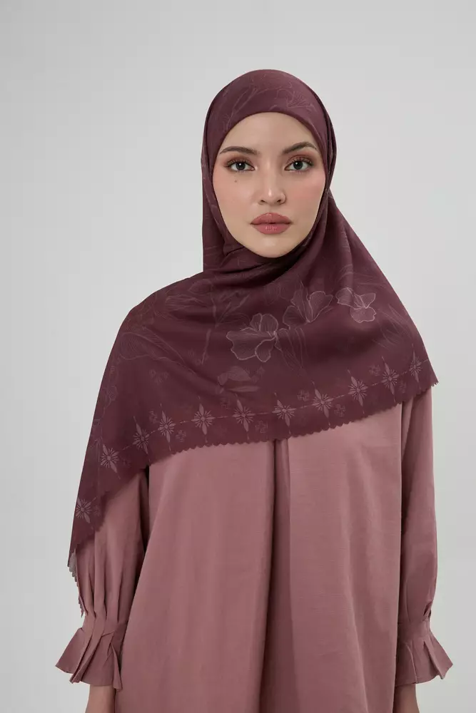MFMW Twilight Scarf - Kerudung Segi Empat Premium Motif Bunga - Burnt Maple