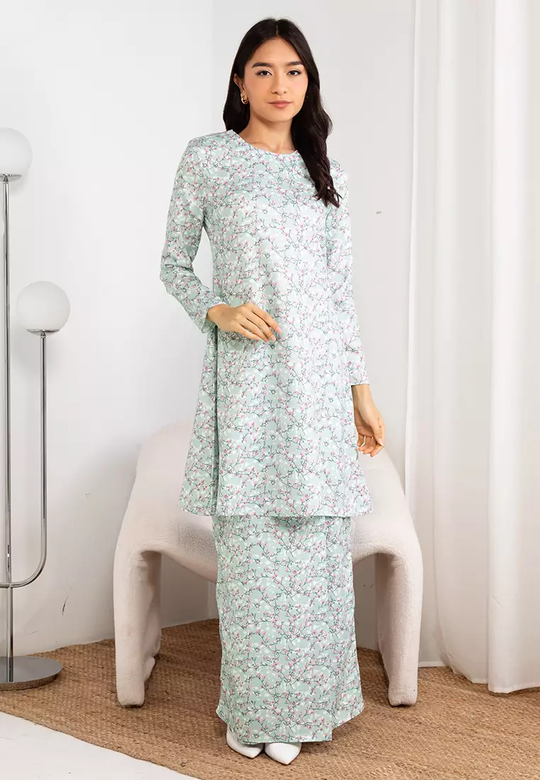 Cherry Blossom Sage Green Baju Kurung Pahang Kain Lipat Depan