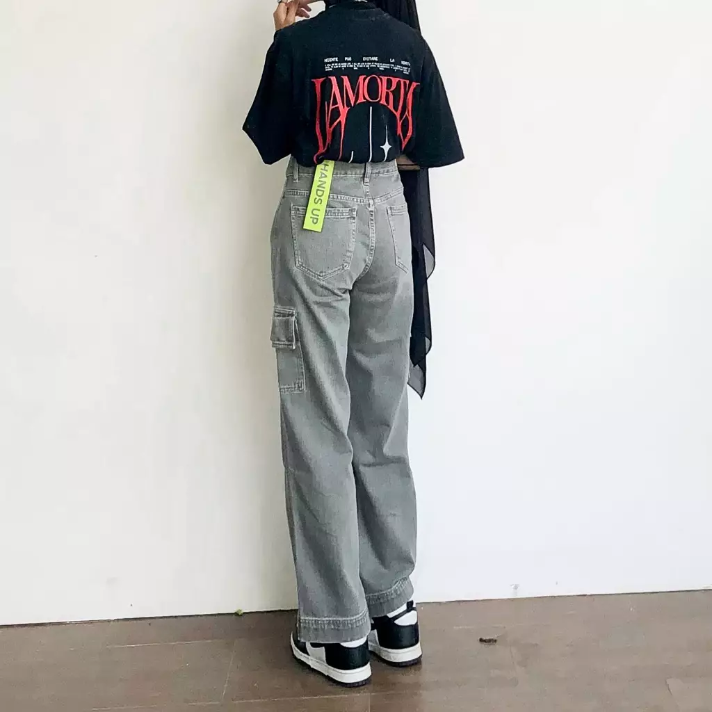Highwaist Cargo Loose Jeans 407 HANDS UP