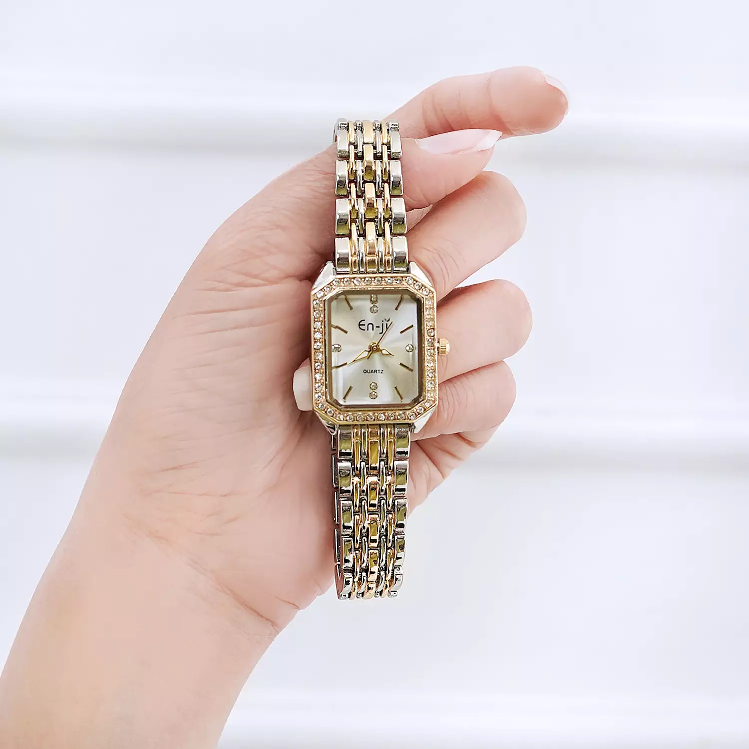 Enji Habin Jam Tangan Wanita Warna Silver Gold